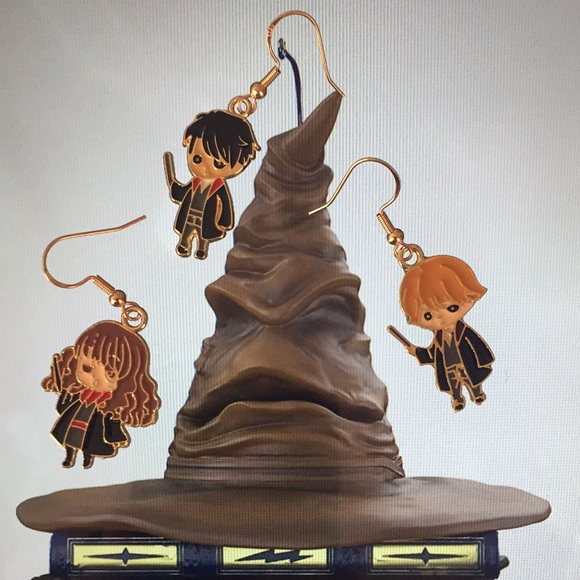 π50% OFF/3+...Trio Set of Harry Potter Dangle Earrings - Picture 6 of 8